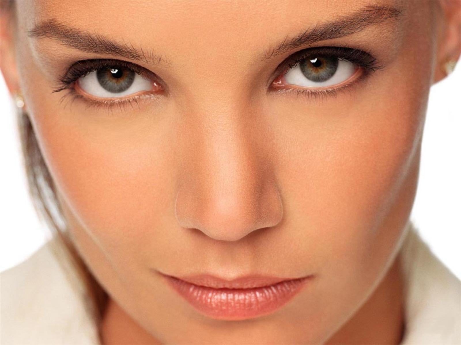 Подтяжка лица без операции