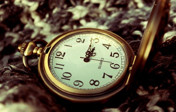 Почему не стоит дарить часы примета