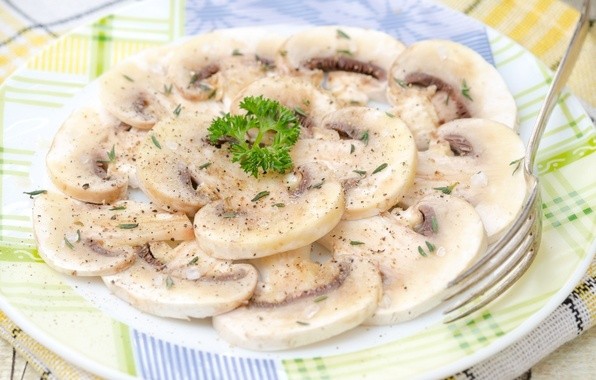 Фаршированные шампиньоны с куриным мясом и сыром простой рецепт