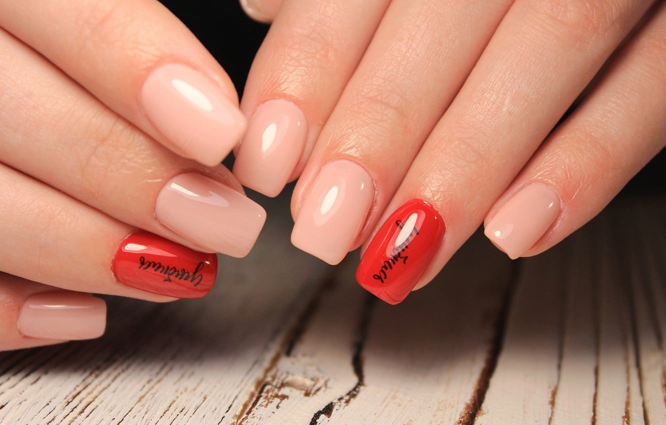 ТОП-10 ИДЕЙ бежевый маникюр на 2020 ГОД